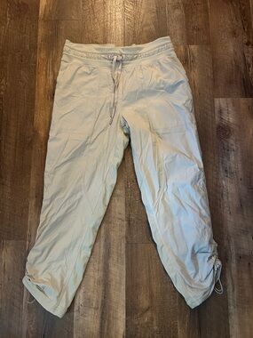 Lululemon Dance Studio Mid-Rise Crop Pants Size 8 Sheer Oak